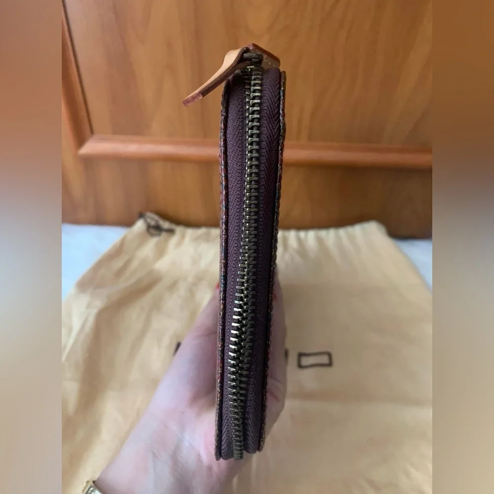 Beautiful ETRO Organizer in PVC and Leather, Bordeaux♥️ - Picture 10 of 16